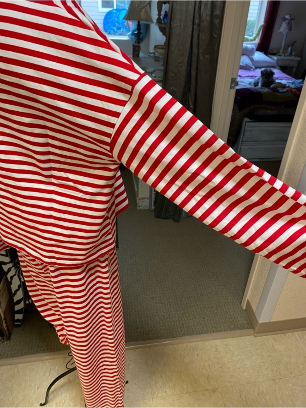 Women's Red & White Striped Pajama Set - Comfortable Lounge Top & Pants - Picture 4 of 13